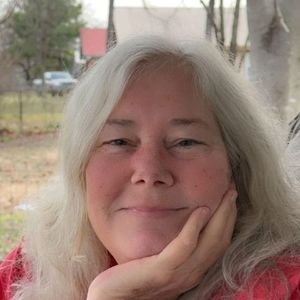 Meet your Posher, Connie